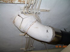 Asbesthaus - Site: Fire foreclosure with asbestos cushions and cloths, spray asbestos | © 2019, CRB Analyse Service GmbH | © CRB Analyse Service GmbH
